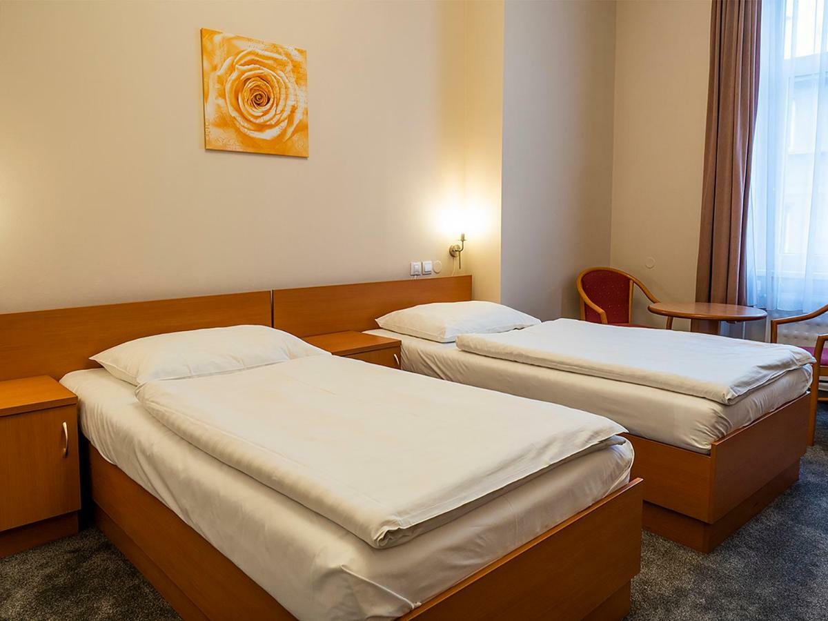 Hotel Olympia Ceska Lipa Exterior photo